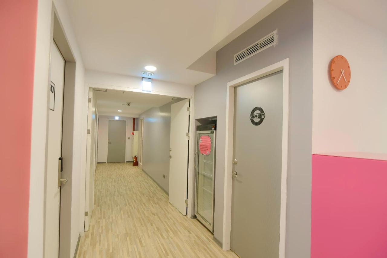 Flyinn Hostel Kaohsiung Eksteriør bilde
