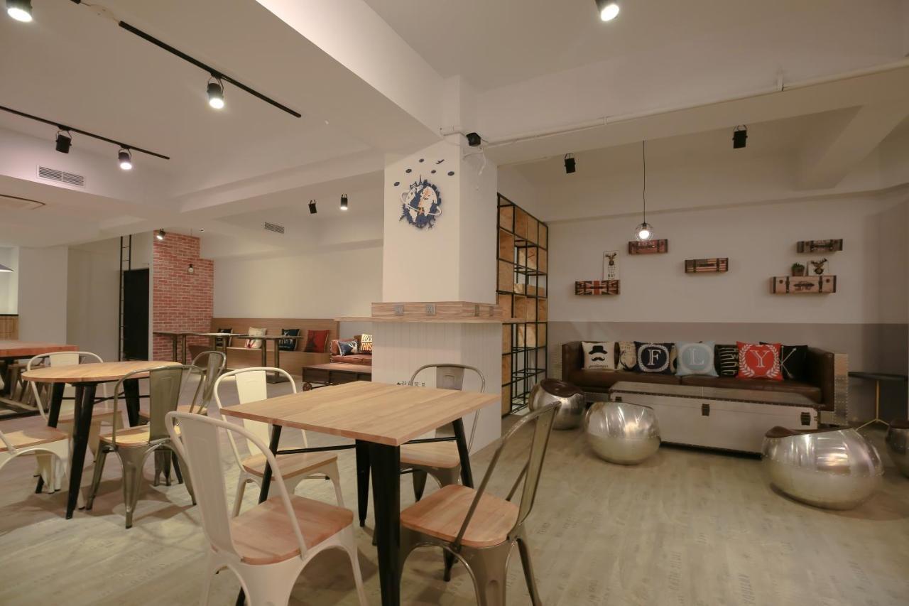 Flyinn Hostel Kaohsiung Eksteriør bilde
