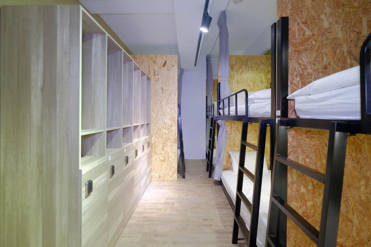 Flyinn Hostel Kaohsiung Eksteriør bilde