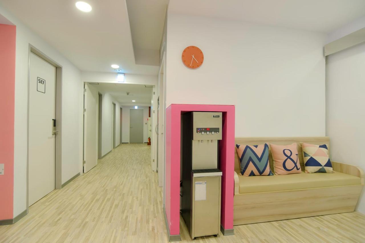 Flyinn Hostel Kaohsiung Eksteriør bilde